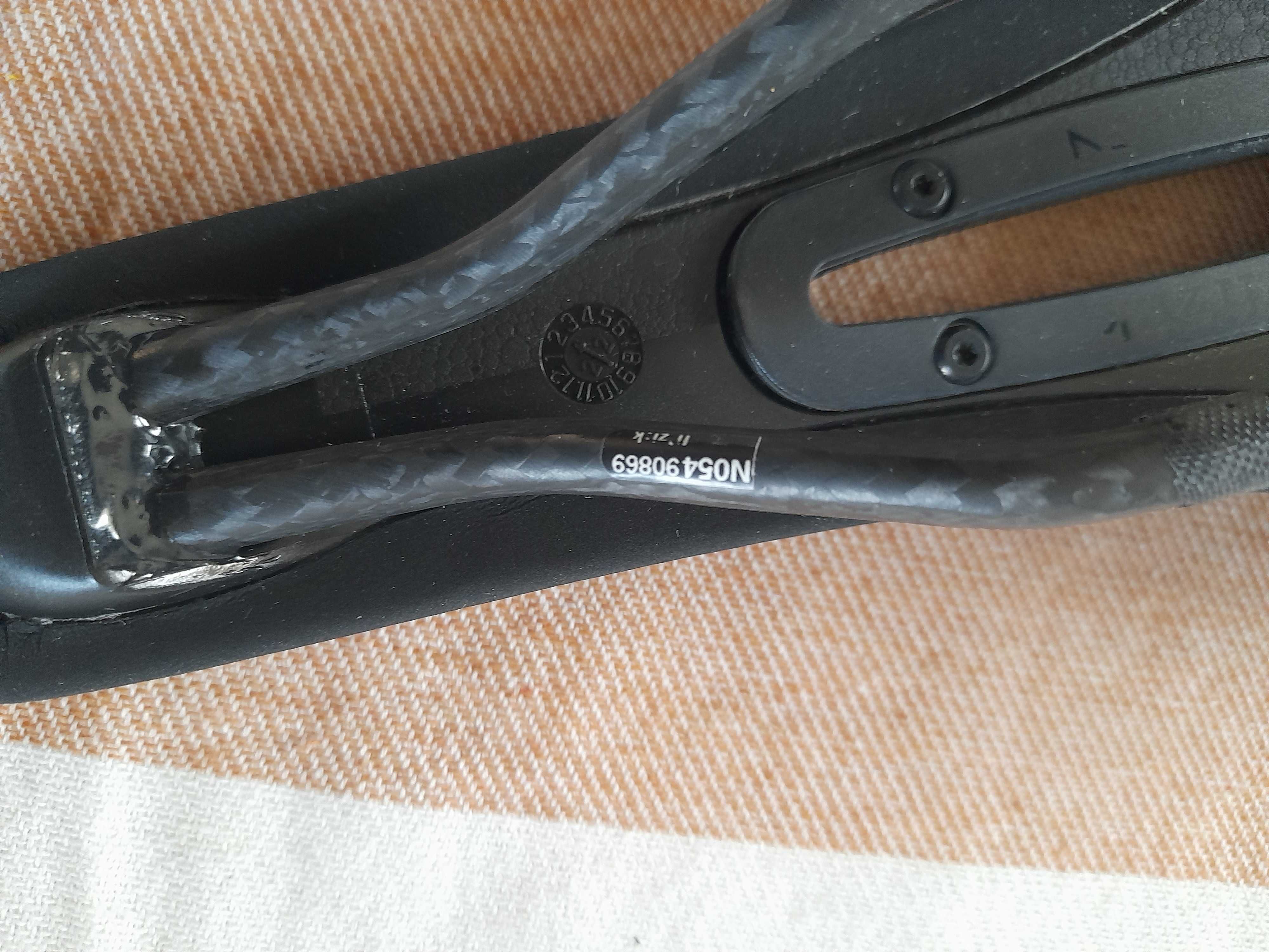 Fizik siodło Antares R1 Open Large