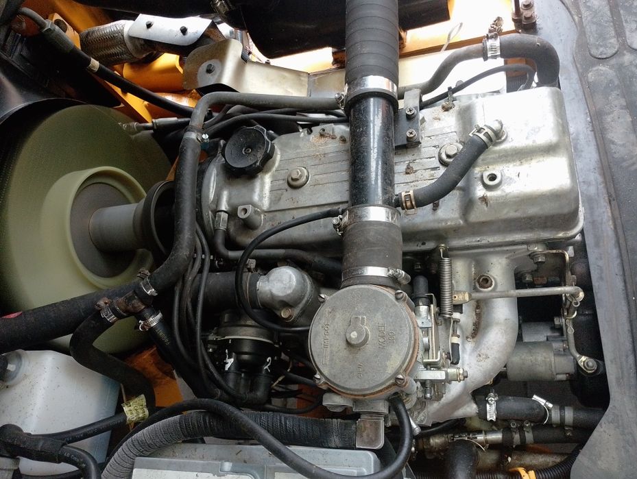 Wózek widłowy Hyundai HLF 25 ll 2004r