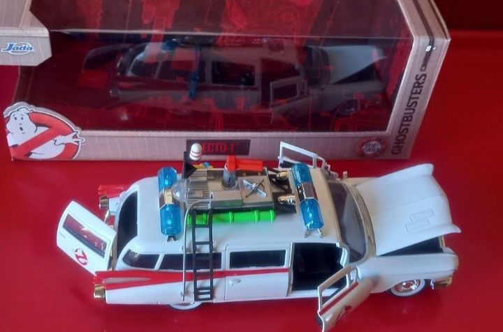 Ghostbusters escala 1:24 (da luz)