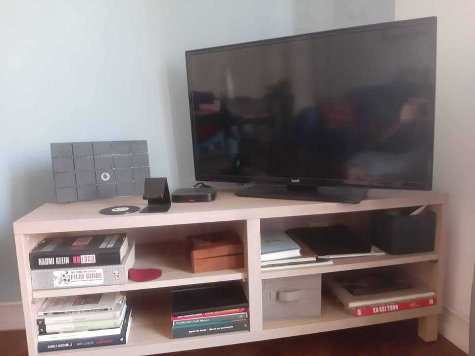 Consola para TV - estante