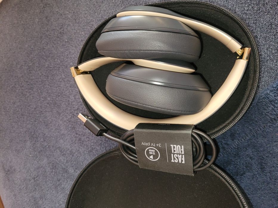 Apple Beats 3 jak na foto