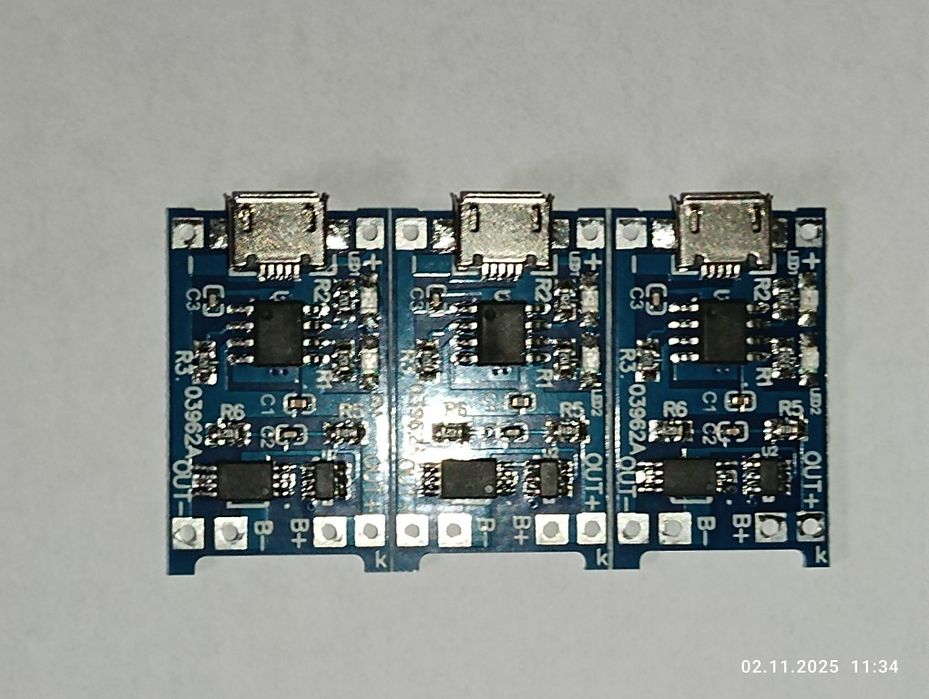 Плати зарядки 18650