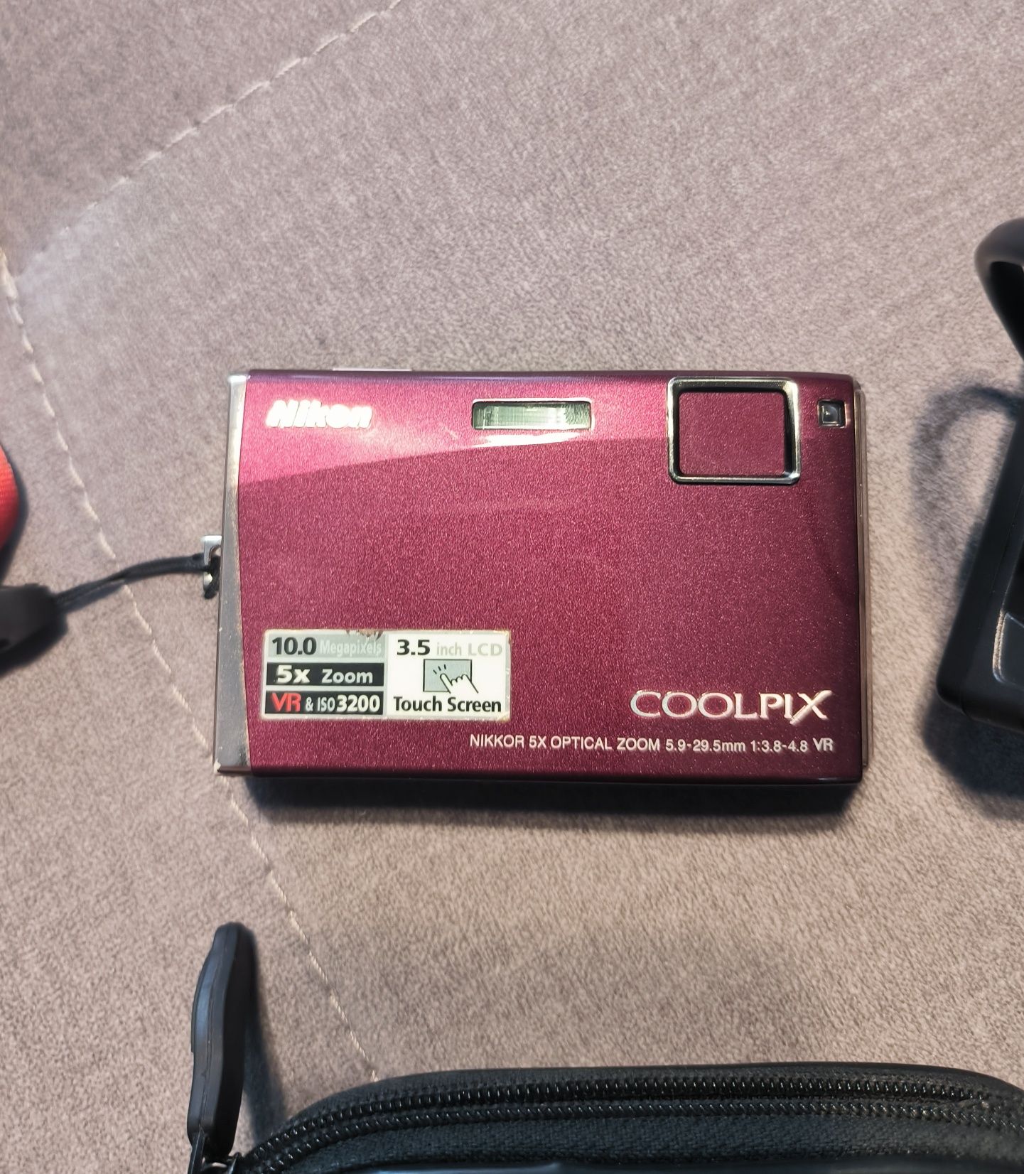 Aparat Nikon - Coolpix s60 10.0-Megapixel Digital Camera