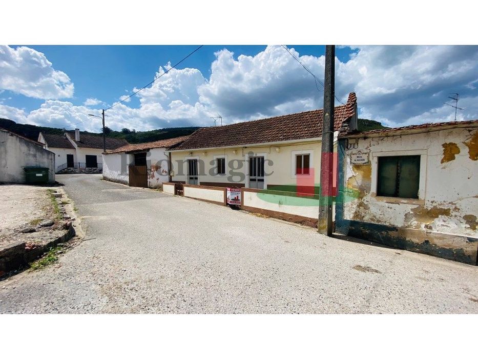 Moradia T3 Alcobertas Rio Maior ***RIOMAGIC*** ACEITAM-SE PROPOSTAS