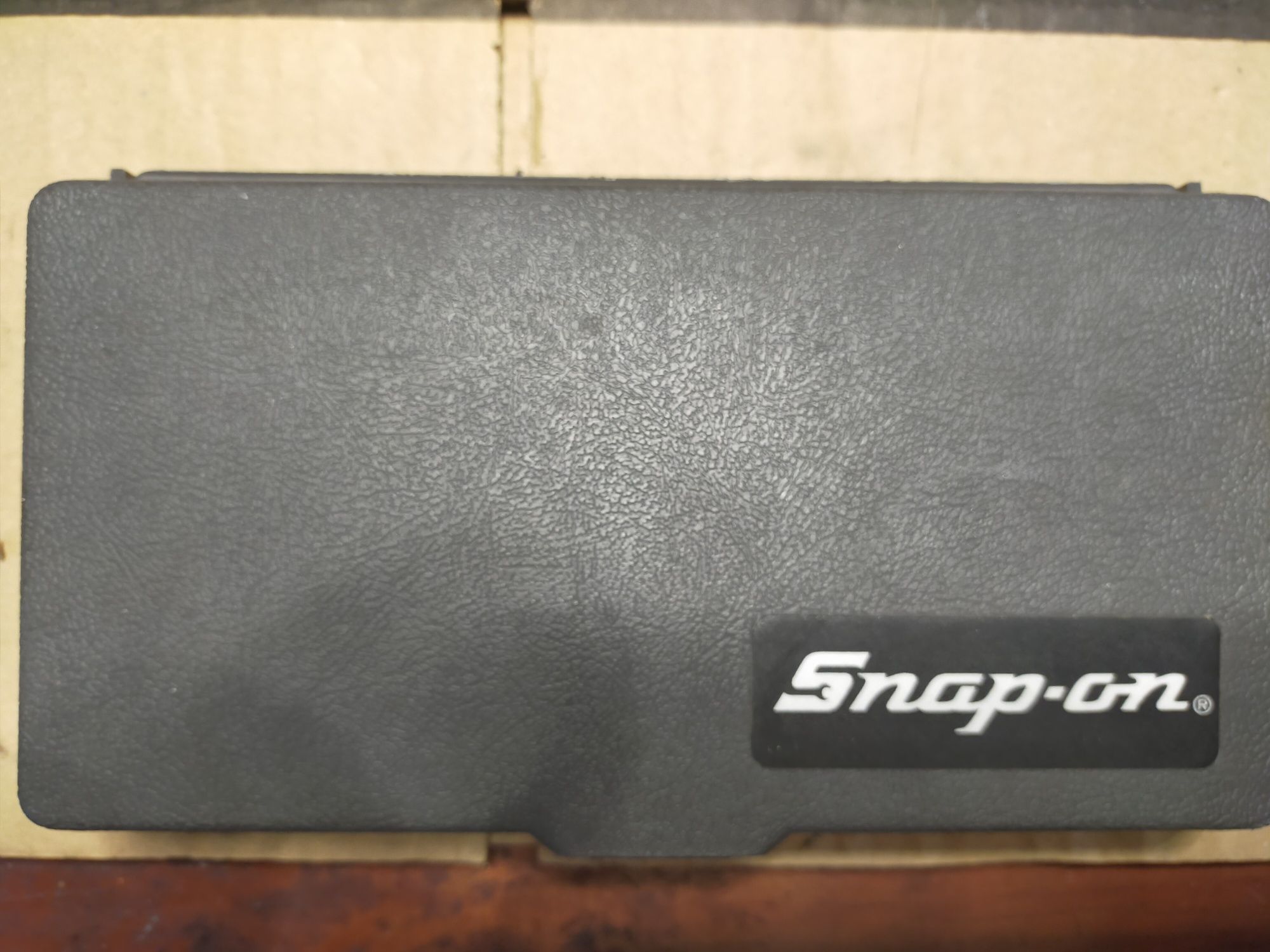 Snap-on MT2700  Portable Auto Tester