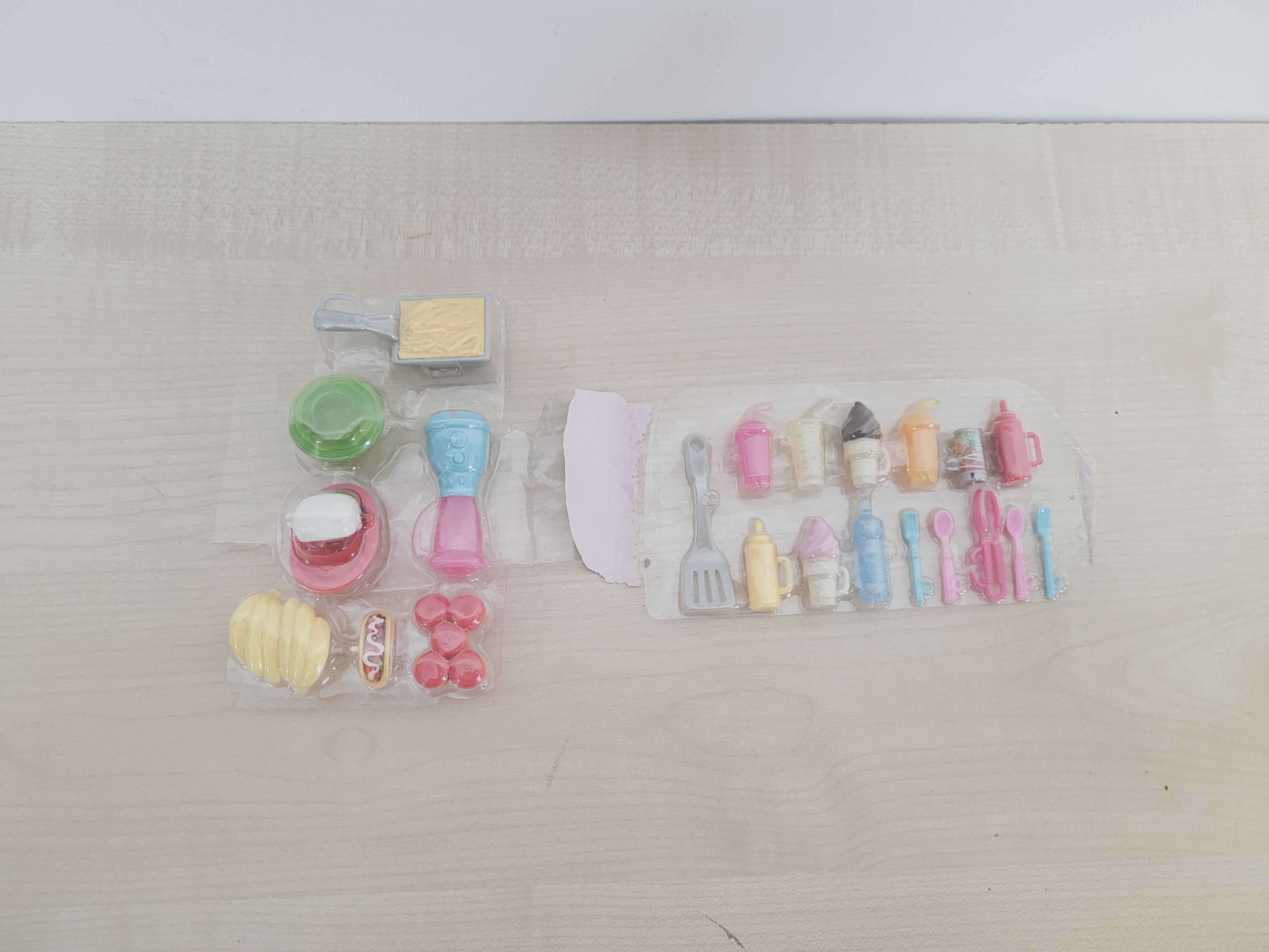 Barbie Foodtruck Zestaw do zabawy Furgonetka -K10-(A/K)