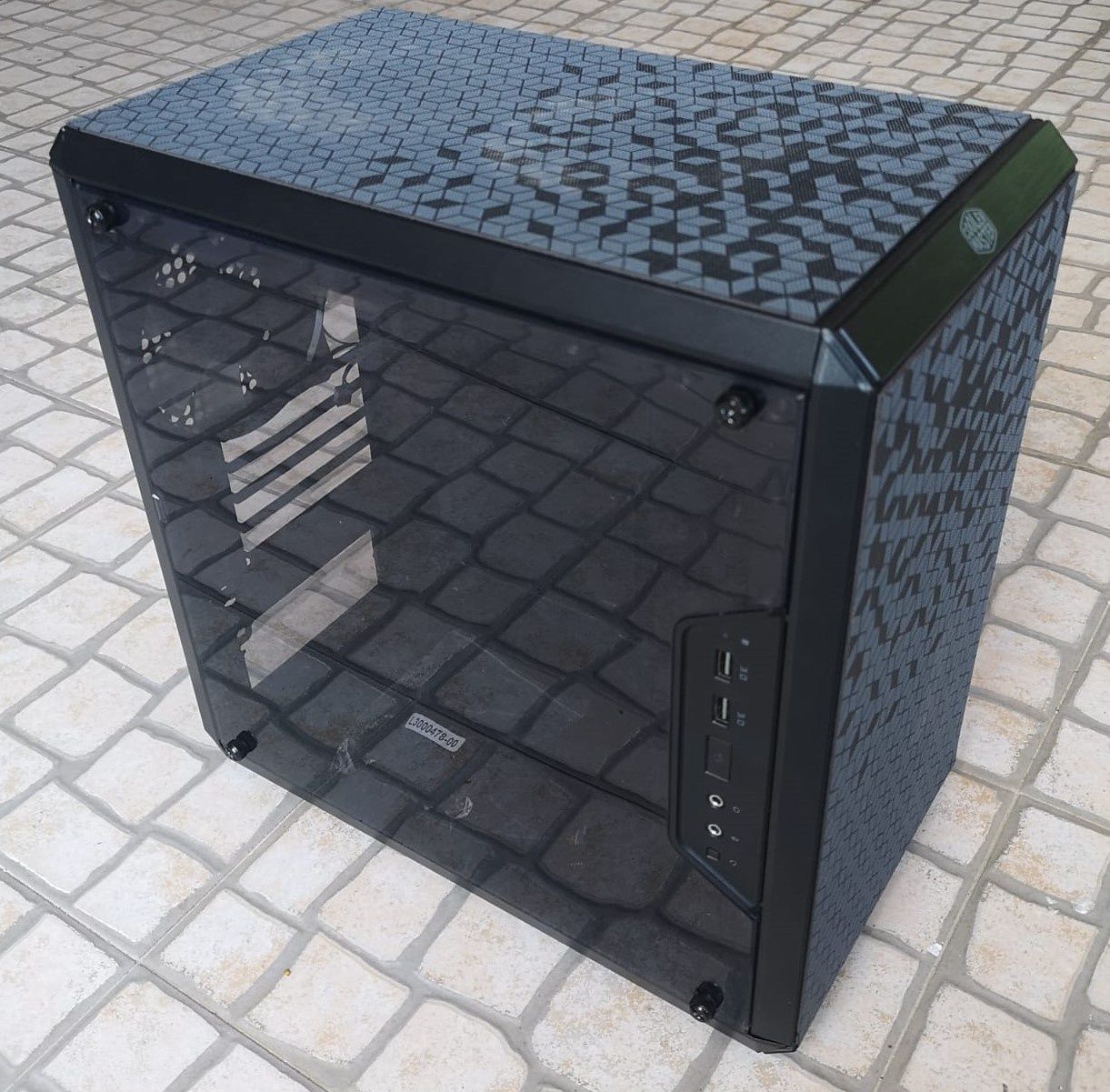 CoolerMaster MasterBox Q300L - Caixa PC