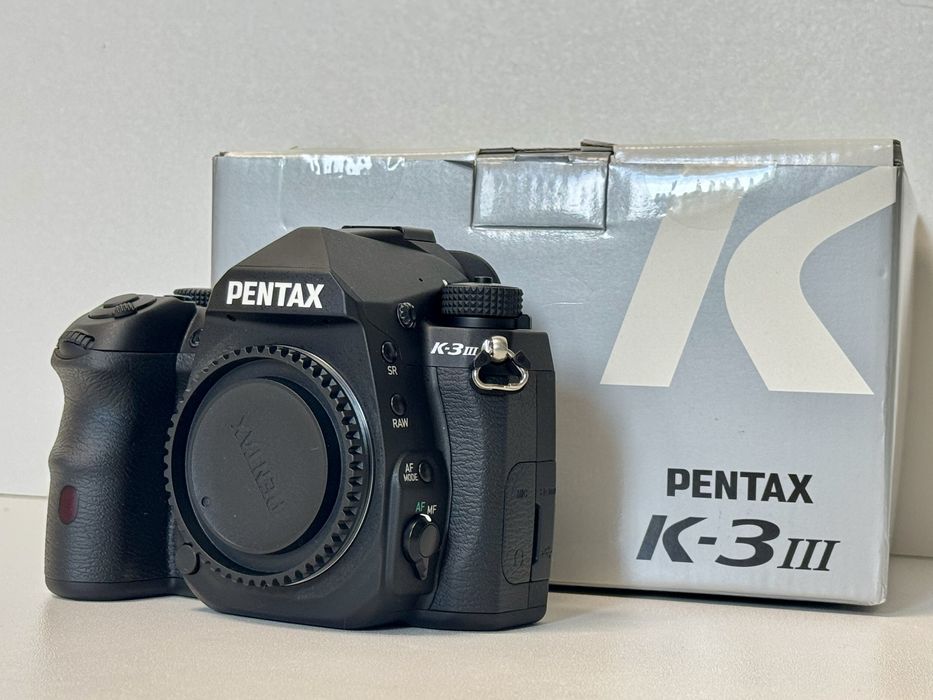 Фотоапарат цифрова камера Pentax K-3 Mark III (чорна)