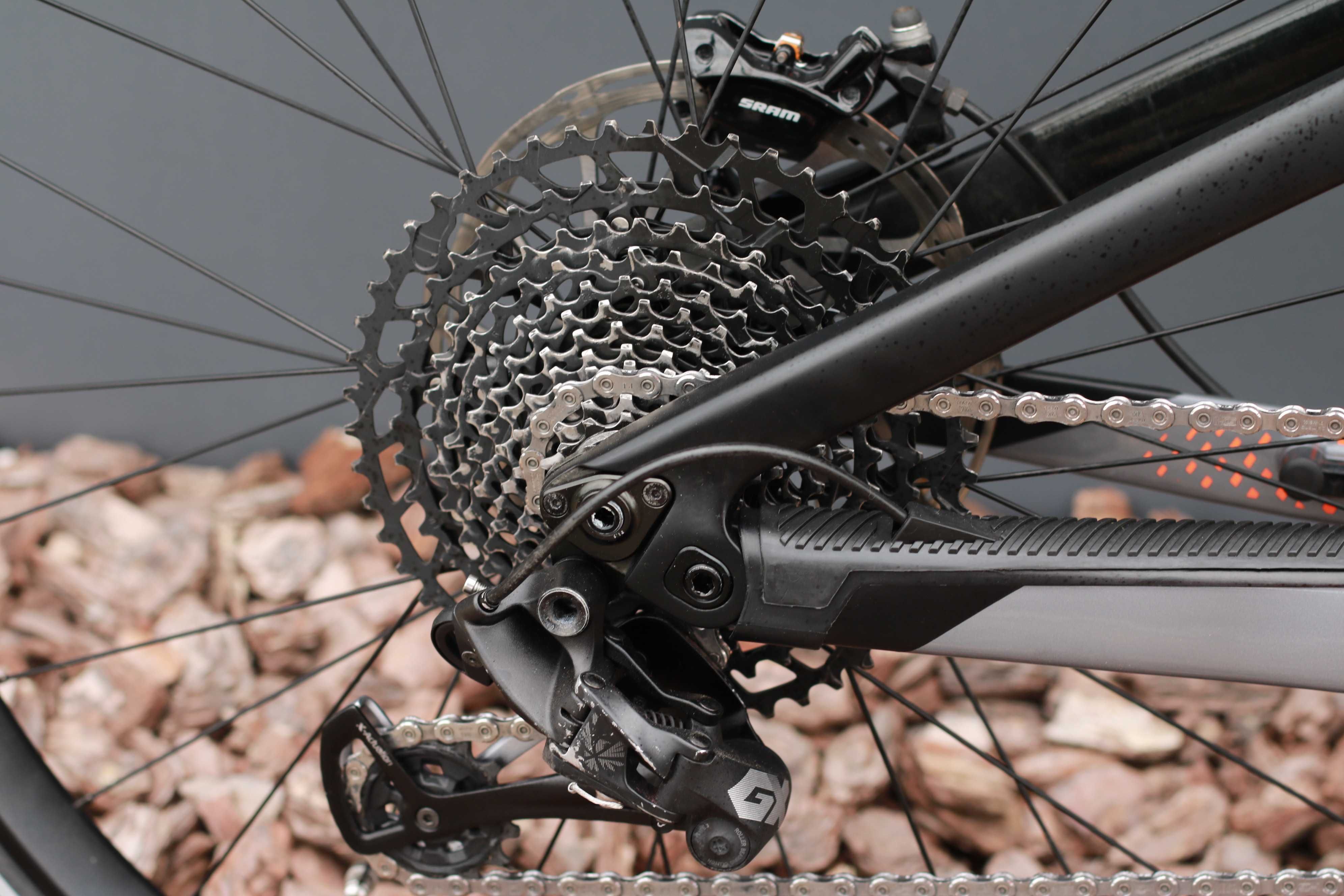 Lapierre eZesty AM 9.0 — карбоновий eMTB з душею трейлового звіра