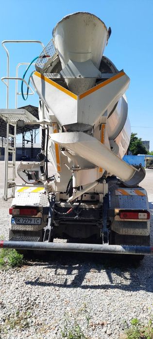 Продам Бетоновоз міксер Рено керакс 2011 року 9м³,СПАЛЬНИК