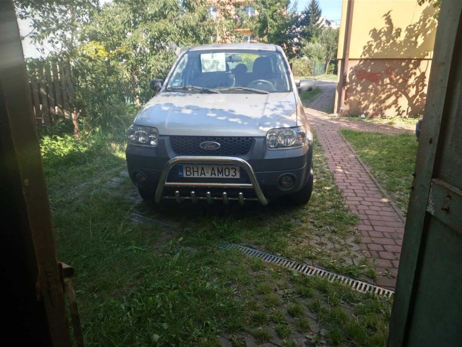 Auto w teren i na szosę 4x4 ze Szwajcarii użytkuję 6 lat jako 2 wlaśc.