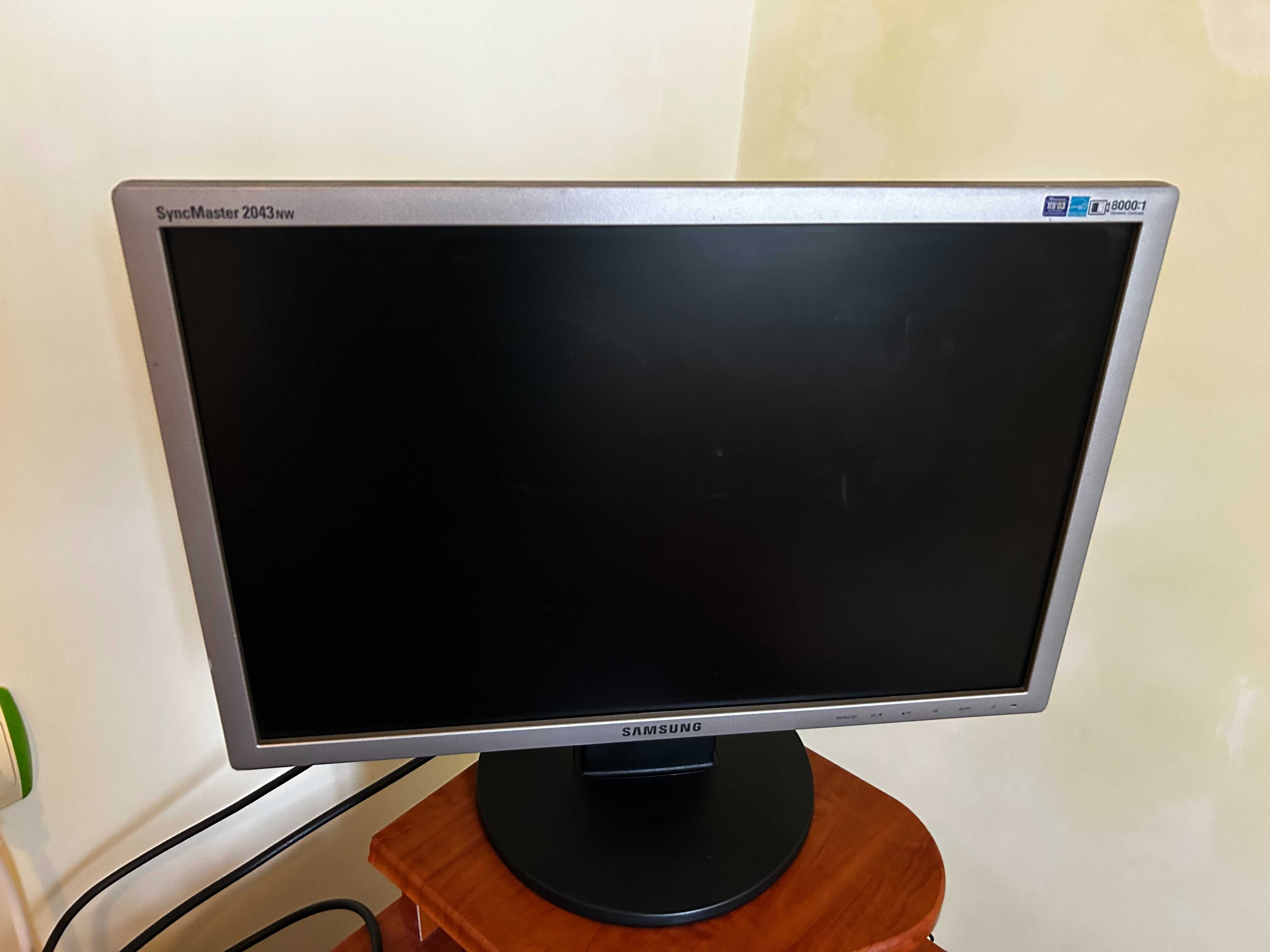 Монітор 20" Samsung 2043NW + клава\мишка.
