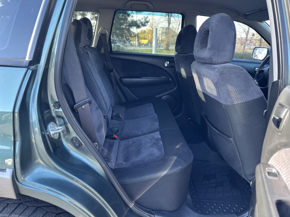 Mitsubishi Outlander 2006 року,2.4 бензин,автомат,повний привід,275т.к