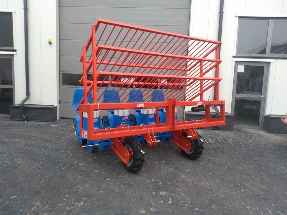 Sadzarka karuzelowa do warzyw Ferrari F MAX 4 - 4 rzędowa