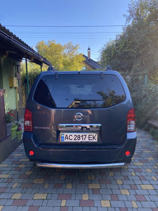 Nissan Pathfinder 2,5 дизель,вартує вашої уваги