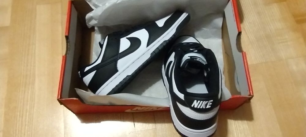 Buty sportowe NIKE DUNK LOW r.46