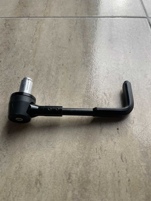 Protetor de mão para moto.