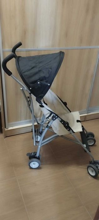 Продам прогулянкову коляску тростина