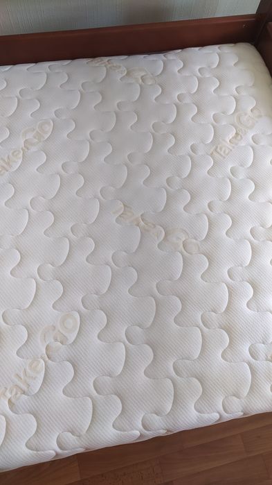 Ліжко 90*200 з бука з матрацом Таке&Go