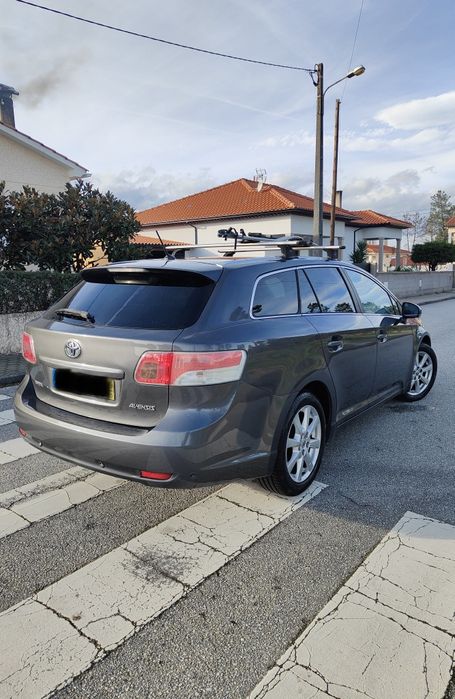 Toyota Avensis 2.2D-Cat 177CV Full extras!!
