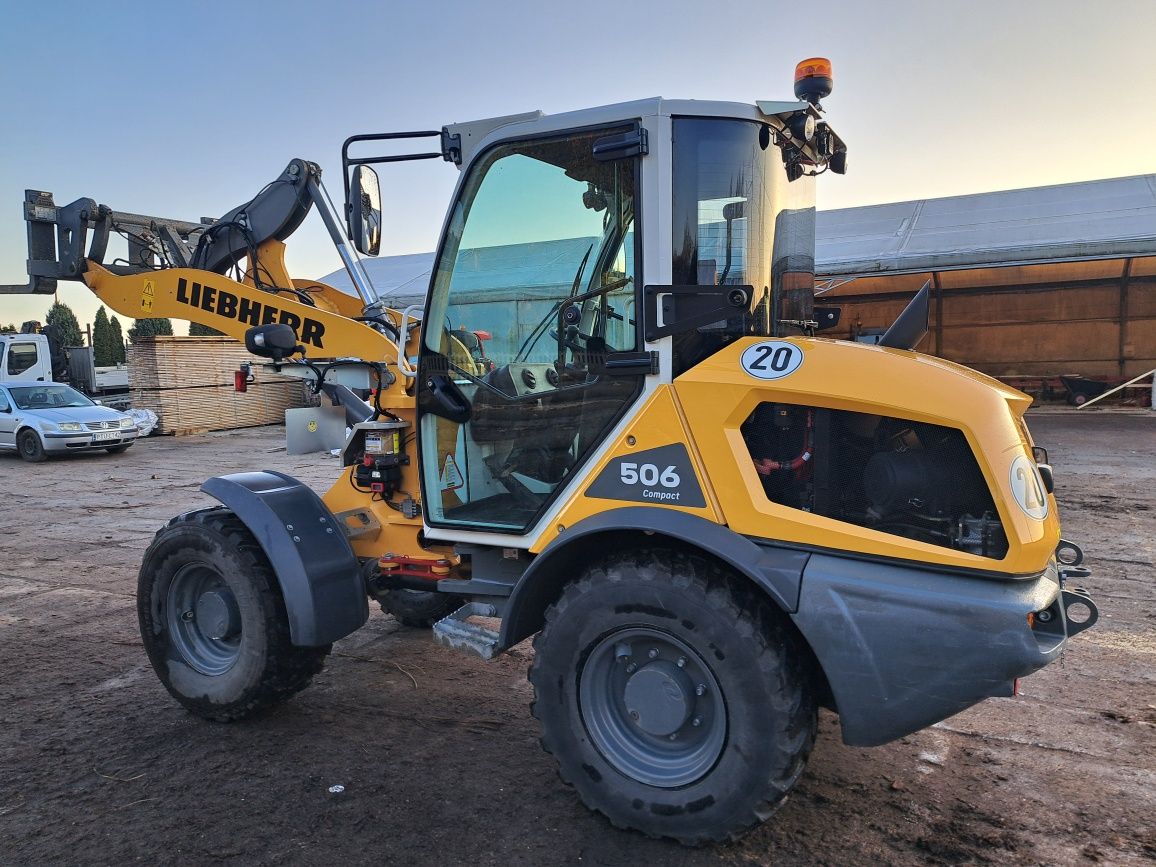 Sprzedam ładowarkę Liebherr 506 compact z 2023r