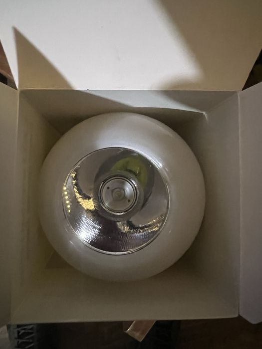 Акумуляторна лампа з usb 20-30w Е27