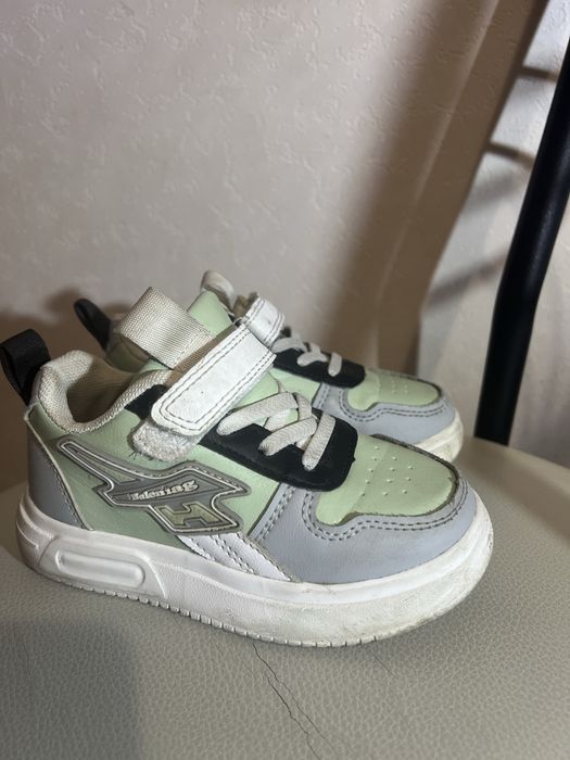 Взуття на хлопчика Ботинки Кросівки