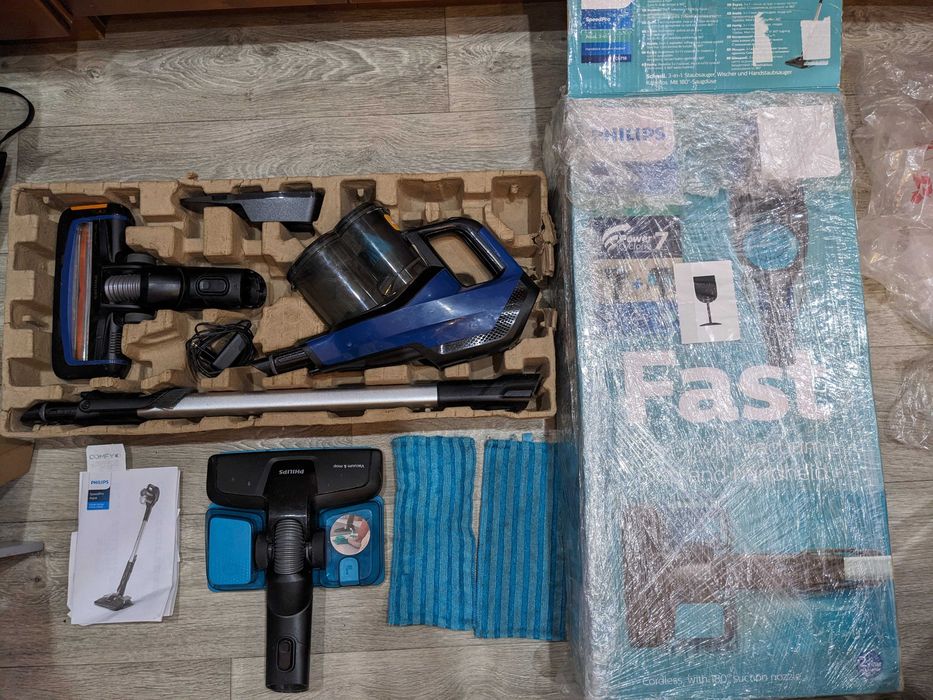 Миючий бездротовий пилосос PHILIPS SpeedPro Aqua FC6718