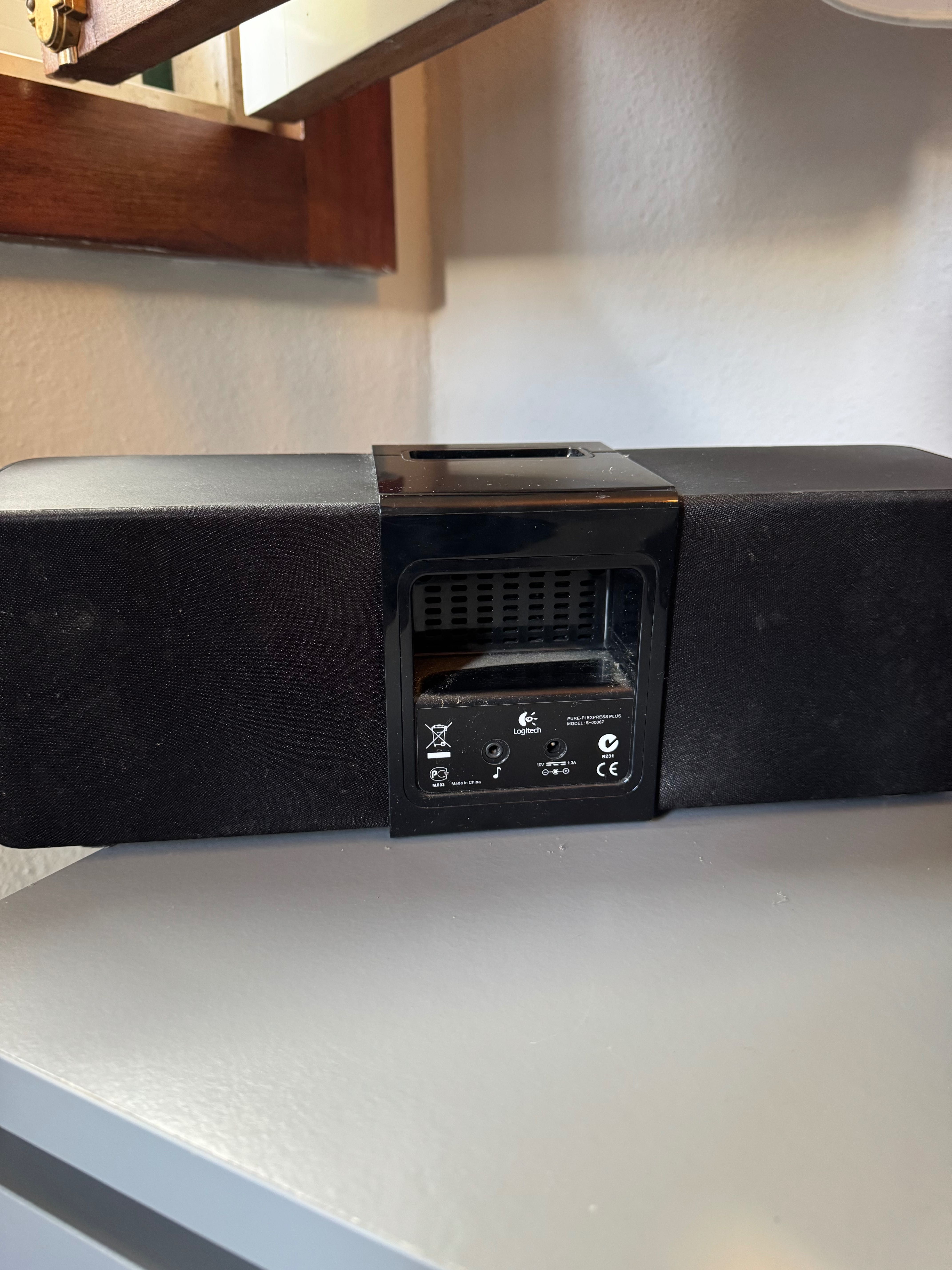 Coluna Logitech- Como Nova