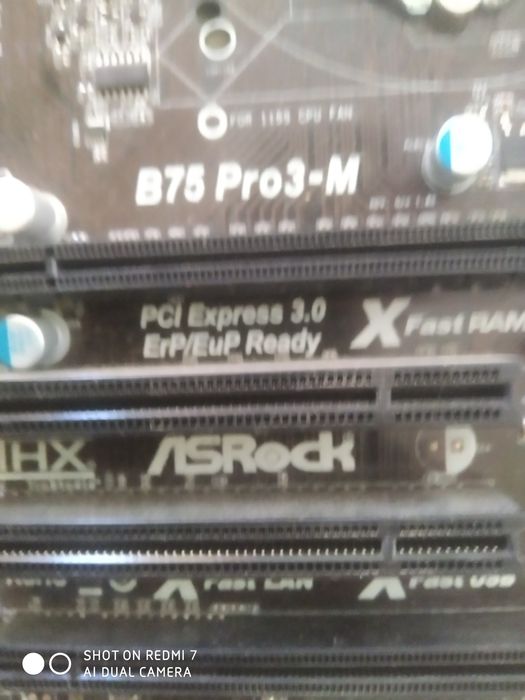 Продам полностю исправную материнку asrok B75 Pro3-M с процом в компле
