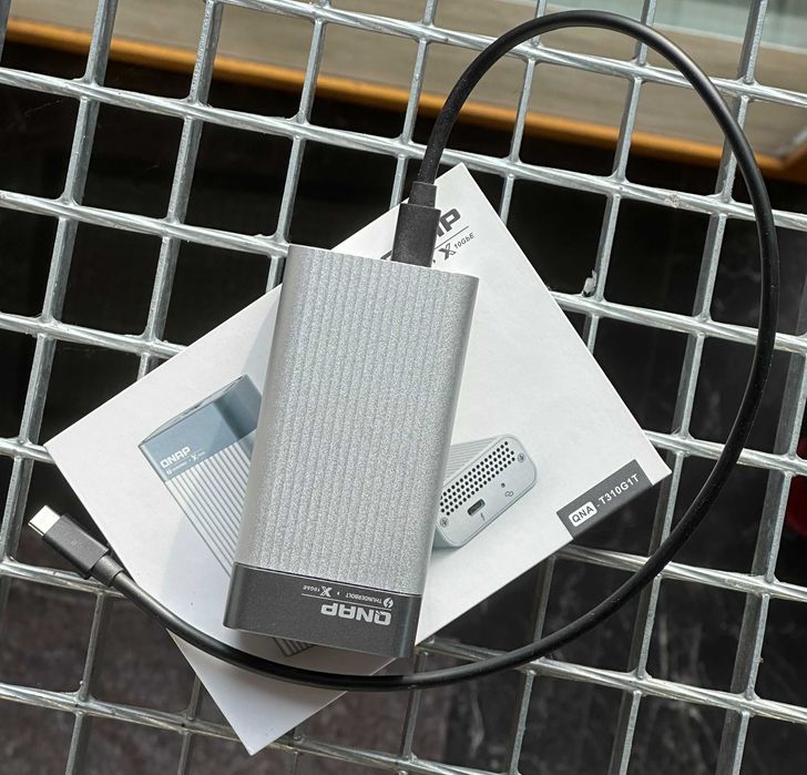 Adapter QNAP QNA-T310G1T Thunderbolt na 10Gb RJ45 USB C/Thunderbolt3/4