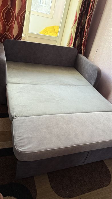 Диван в ідеальному стані !