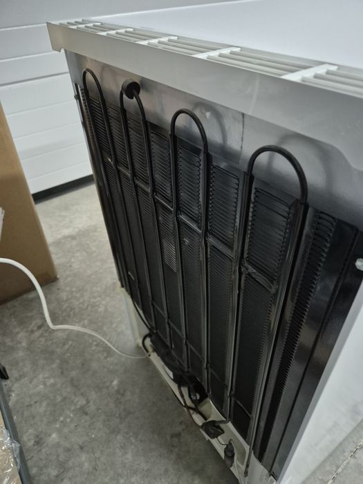 Arca 3 gavetas Liebherr