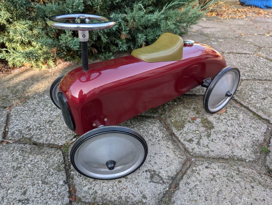 Samochodzik jeździk metalowy retro