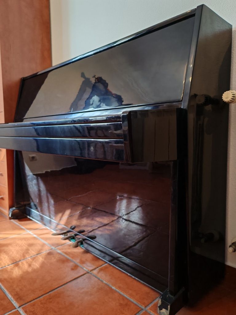 Piano vertical Lippmann