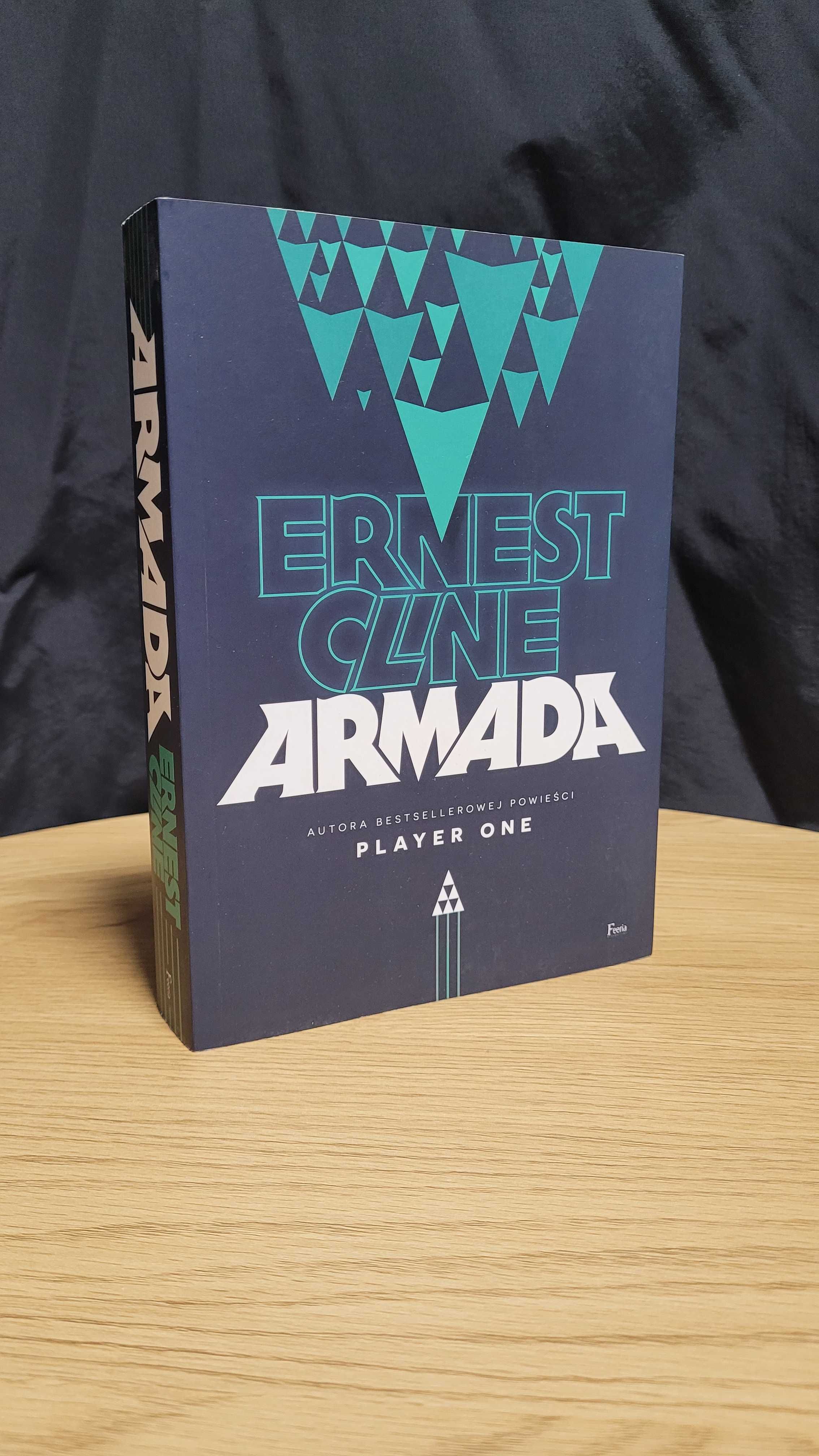 Książka Ernest Cline - Armada - stan bardzo dobry