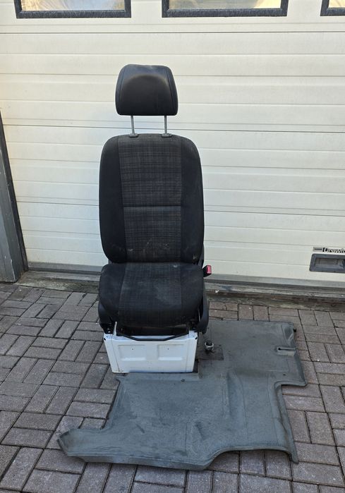 Fotel siedzenie Mercedes Sprinter 906 prawy pasażera mata podstawa kpl