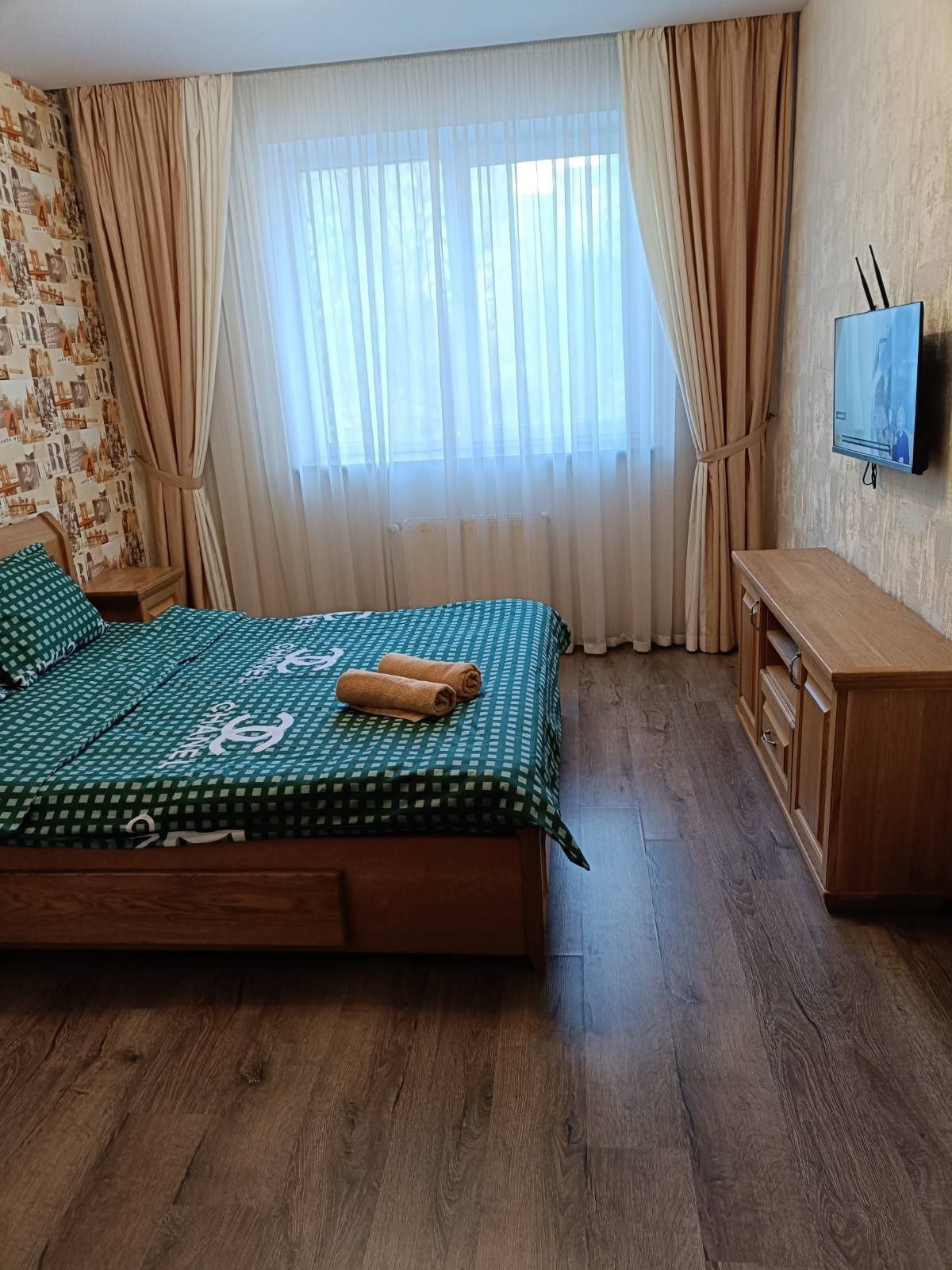 Продам новобудову по вулиці Мельника 30