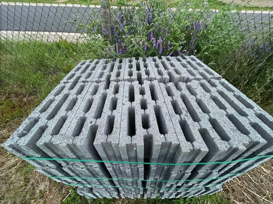 Sprzedam pustak żużlowy