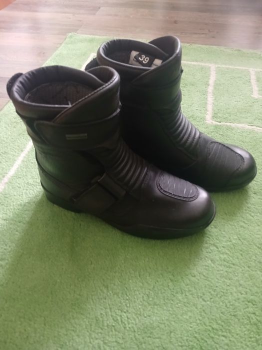 Мото взуття 39 розмір