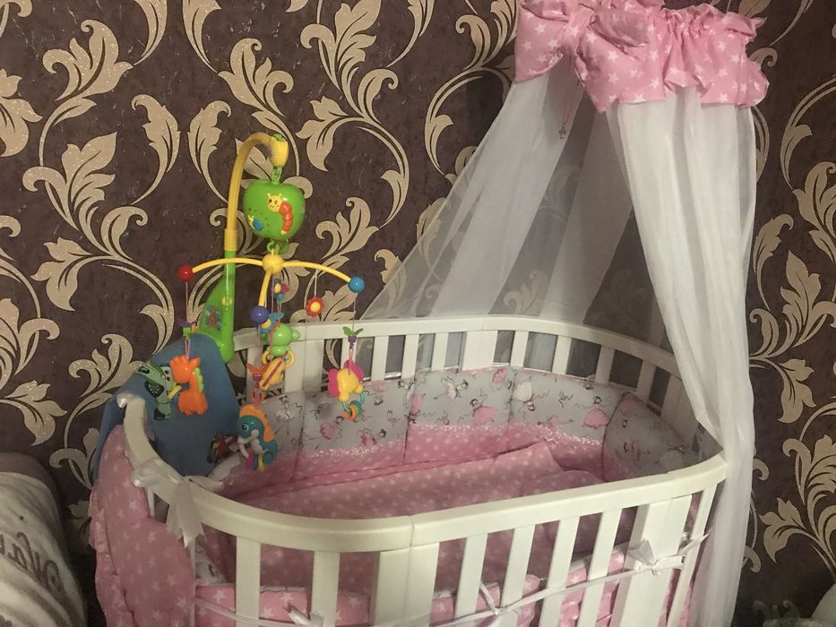 Овальна детяча кроватка, трансформер