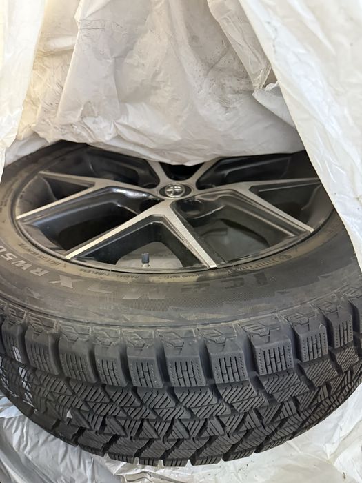 Диски с резиной 18 зима  срочно !