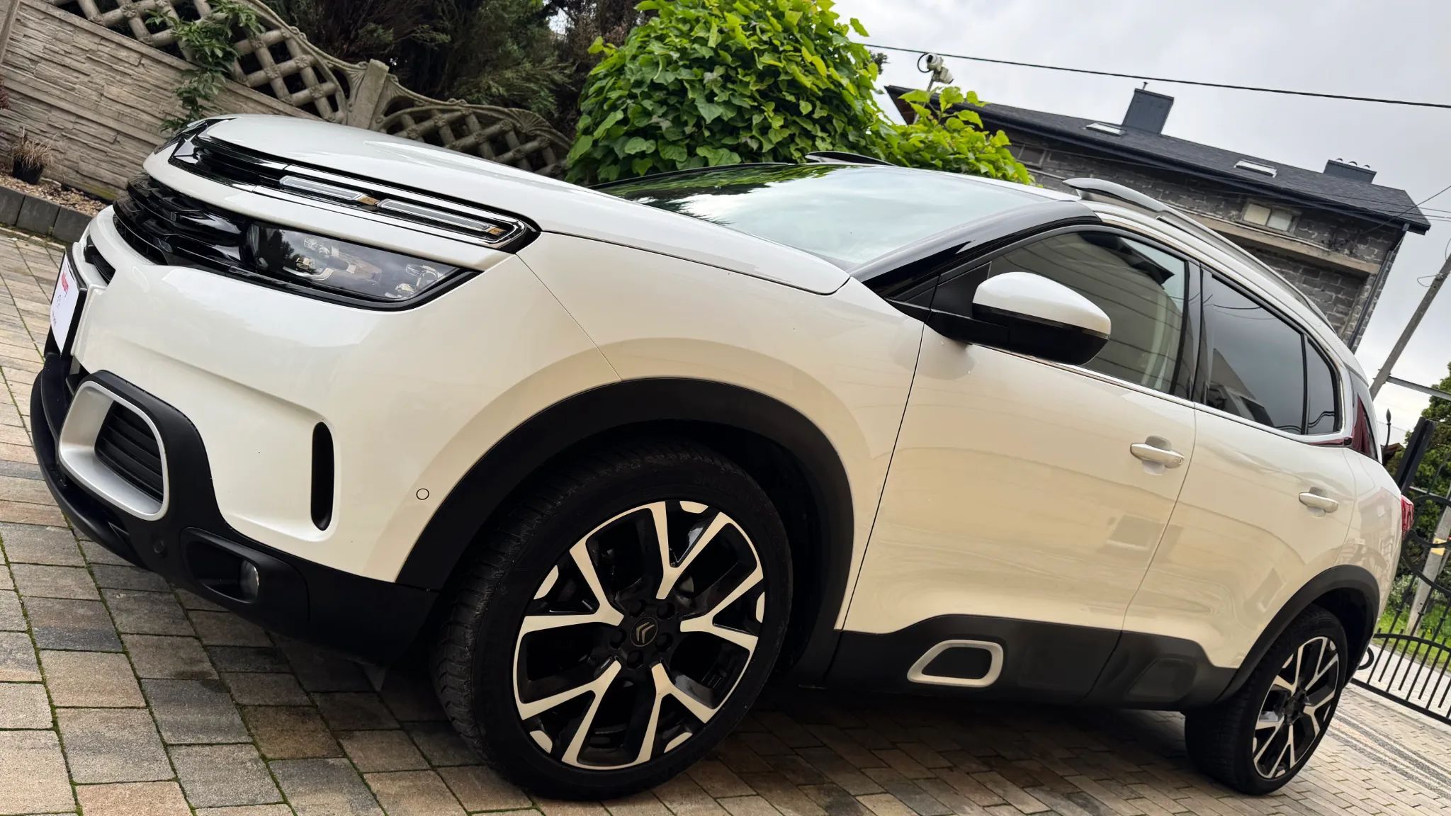 Citroën C5 Aircross Panorama/ Blis / kam360 / Keylessgo/asyst.pasa