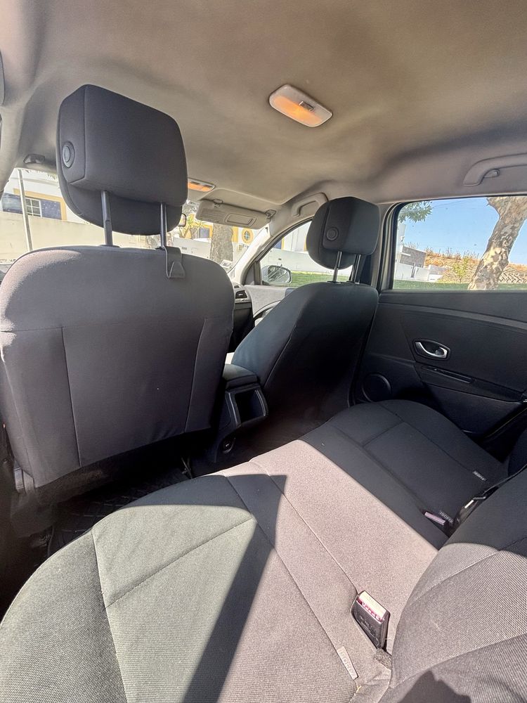 Renault Mégane 1.5 dCi –190mil km – Muito estimado e económico