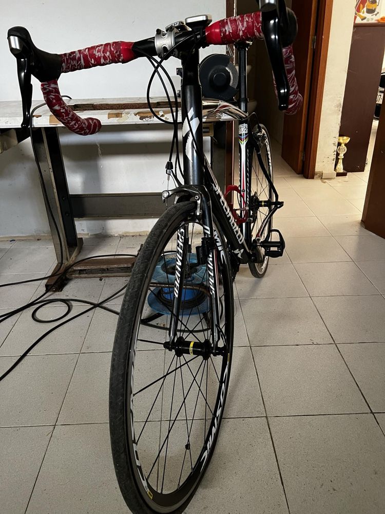 Bicicleta de estrada specialized