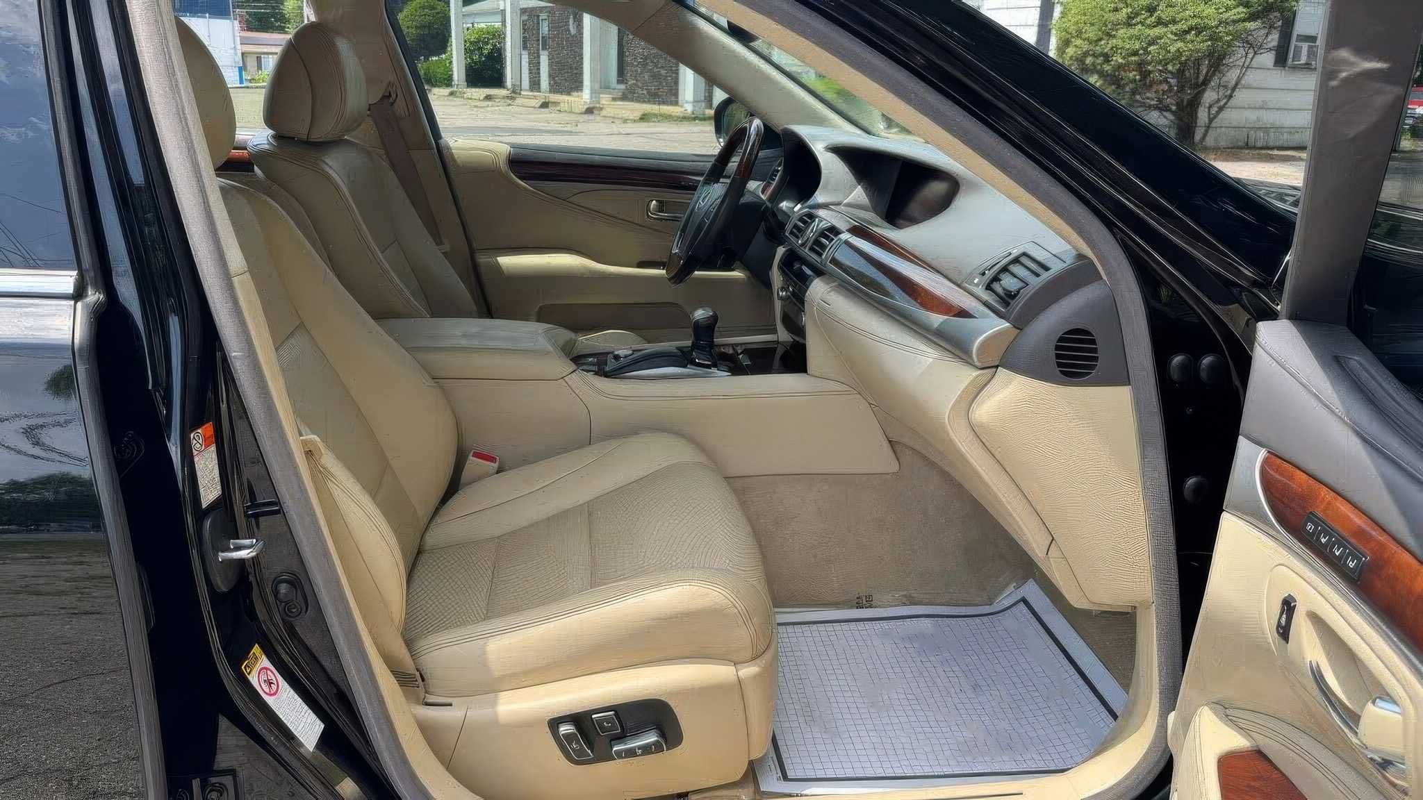 2015 Lexus LS 460