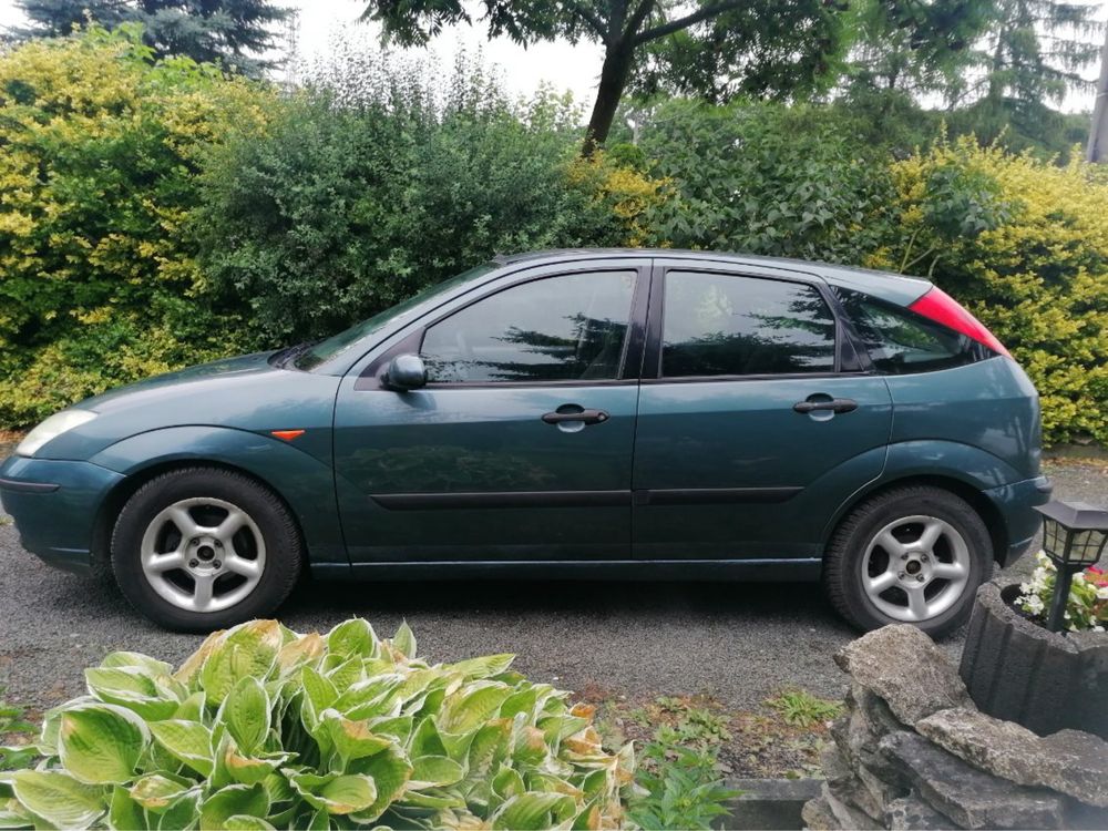 Ford Focus 1.6 benzyna 2002r