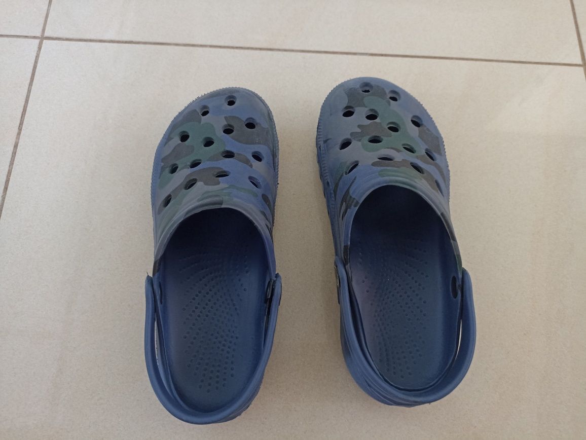 Buty crocs dla chłopca rozmiar 33