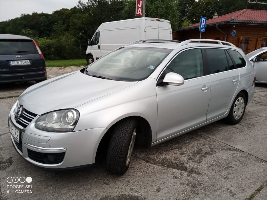 Sprzedam golf 5- 2009r. 6000zł!