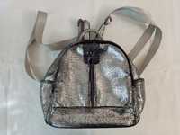 Рюкзак для девочки, серебряный